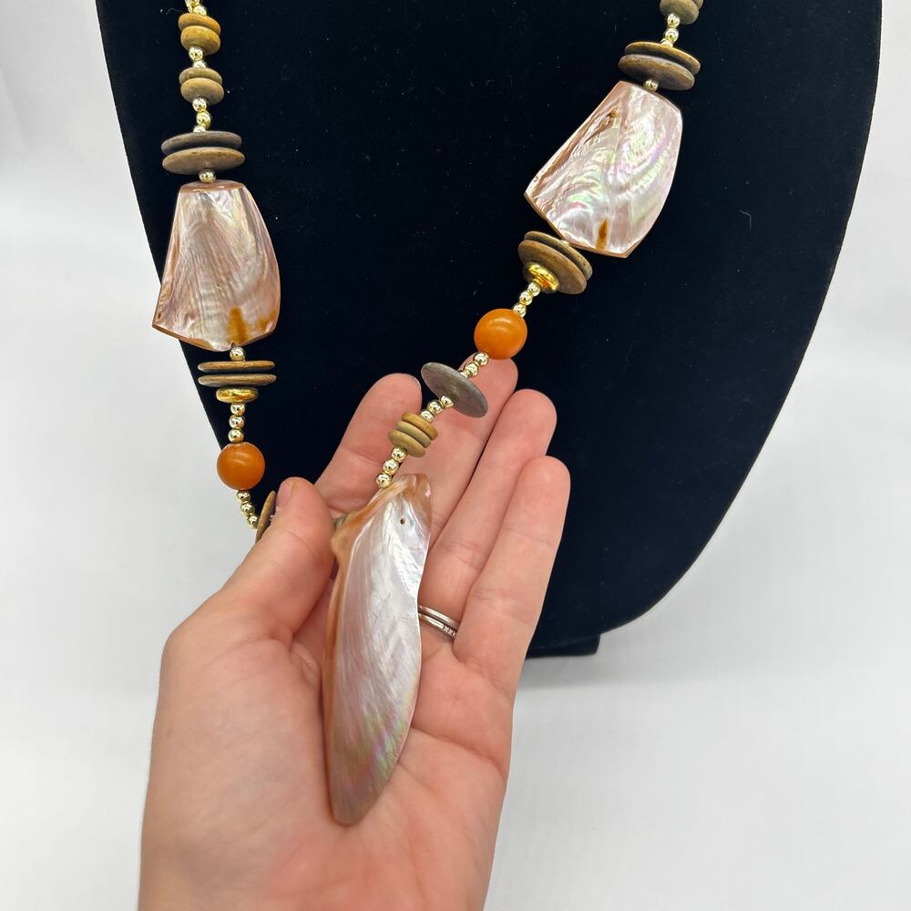 Vintage Large Shell Necklace Statement Pendant Beaded Beach Jewelry - Picture 4 of 12